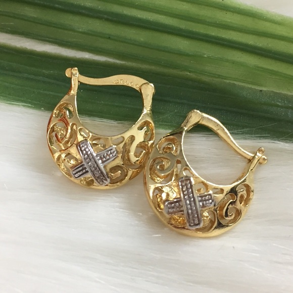 18 K Gold Filled Vintage Hoop Earrings Designed. - Picture 1 of 3